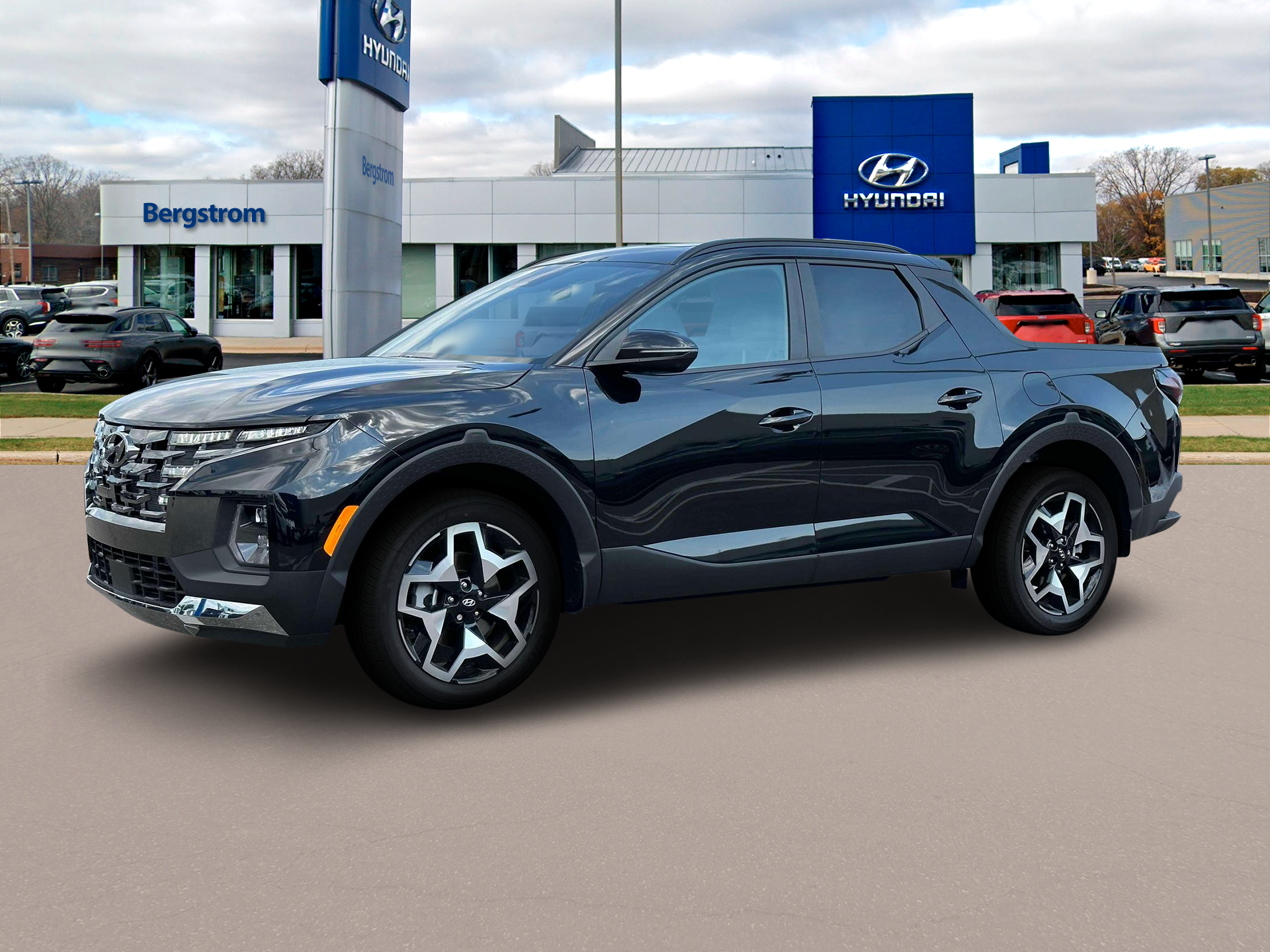 2024 Hyundai SANTA CRUZ Vehicle Photo in Green Bay, WI 54304