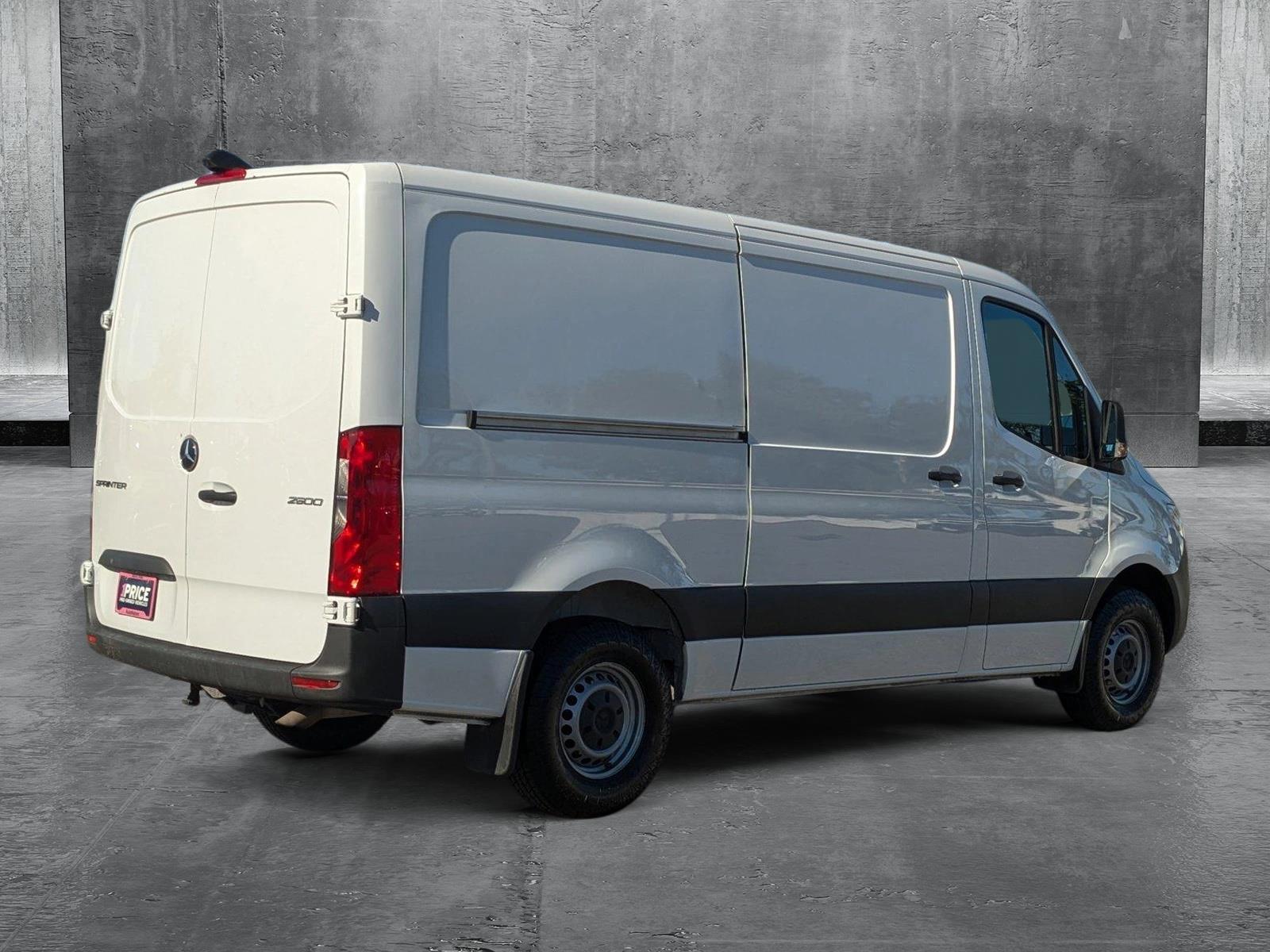 2021 Mercedes-Benz Sprinter Cargo Van Vehicle Photo in Miami, FL 33169