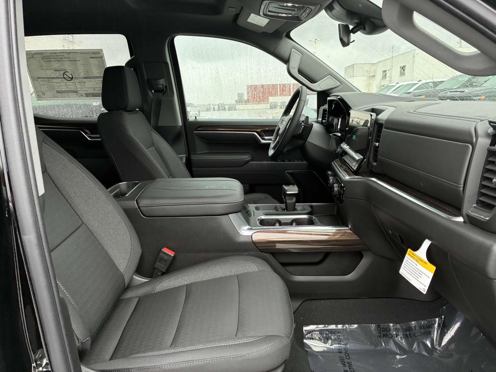 2025 Chevrolet Silverado 1500 Vehicle Photo in LOS ANGELES, CA 90007-3794