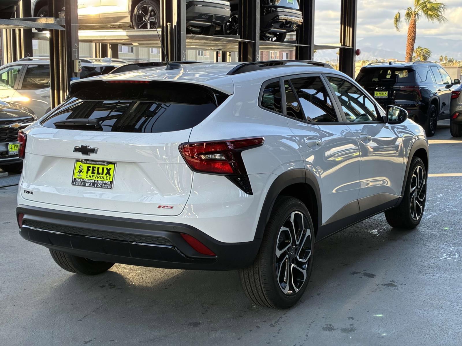 2025 Chevrolet Trax Vehicle Photo in LOS ANGELES, CA 90007-3794