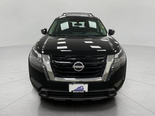 2025 Nissan Pathfinder Vehicle Photo in Appleton, WI 54913