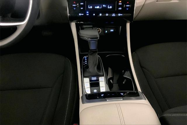 2024 Hyundai TUCSON Vehicle Photo in Lees Summit, MO 64086
