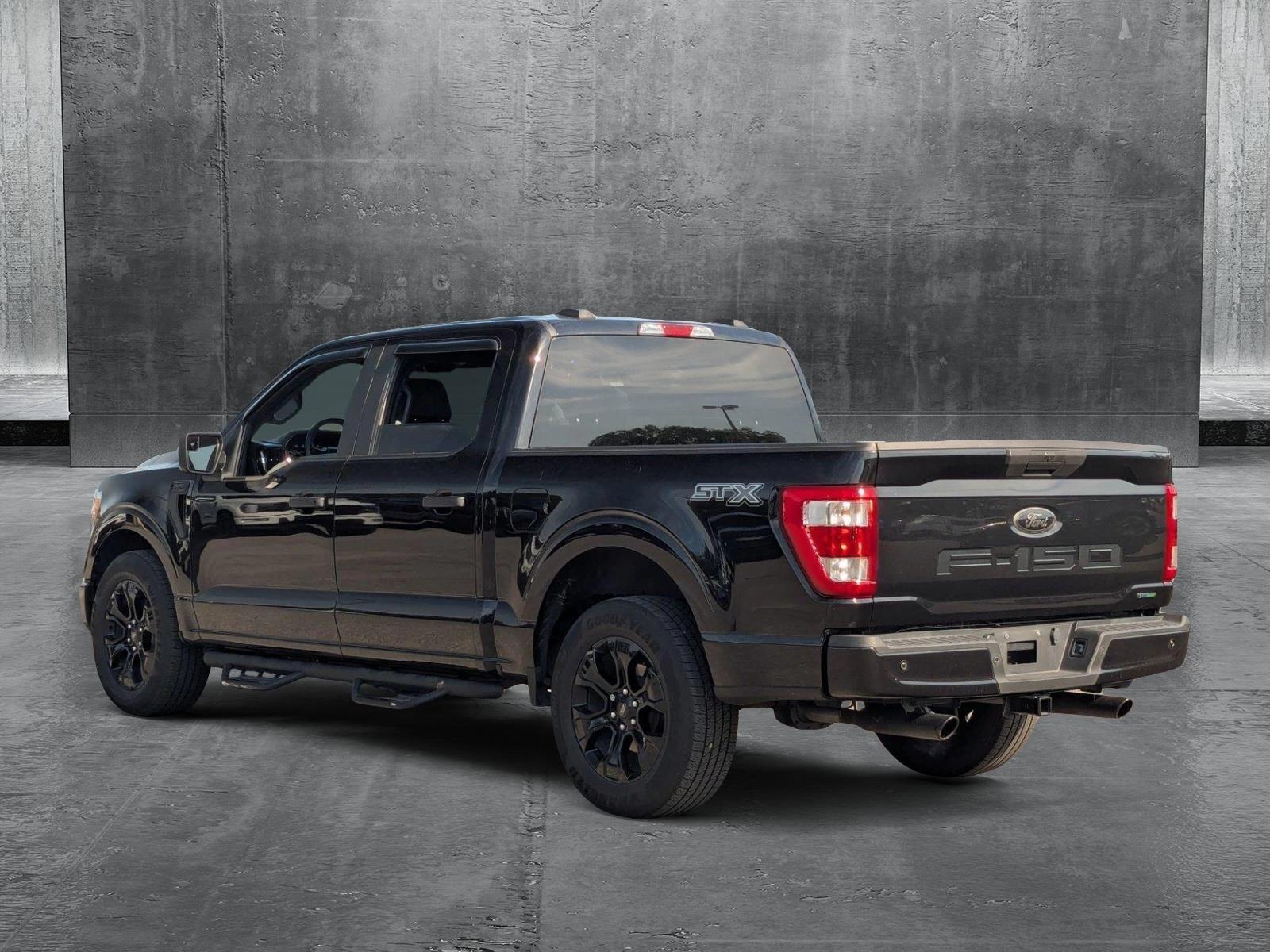 2022 Ford F-150 Vehicle Photo in St. Petersburg, FL 33713