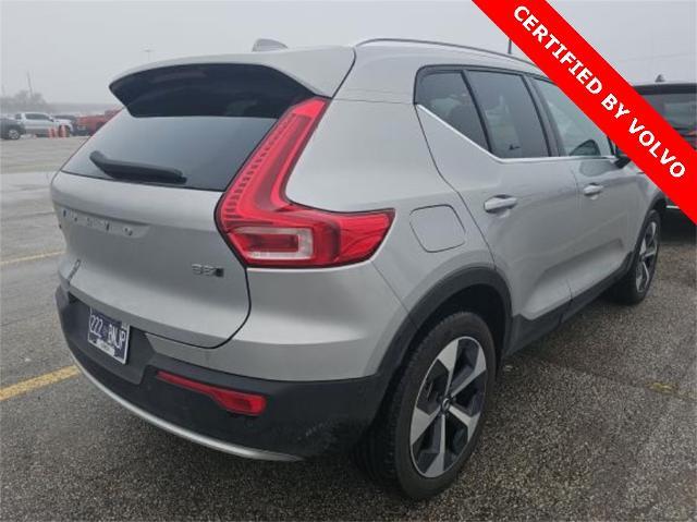 2025 Volvo XC40 Vehicle Photo in Houston, TX 77007