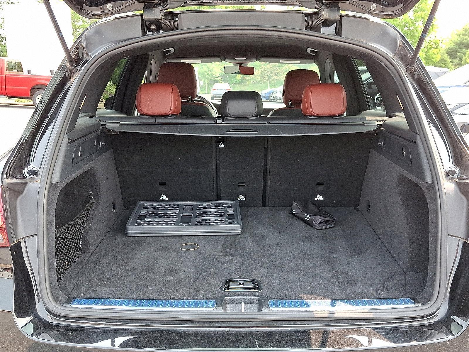 2021 Mercedes-Benz GLC Vehicle Photo in Mechanicsburg, PA 17050-2306