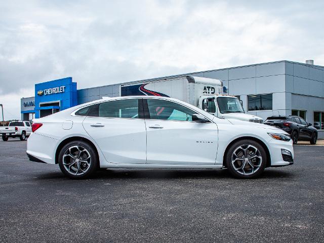 2024 Chevrolet Malibu Vehicle Photo in MADISON, IN 47250-1611