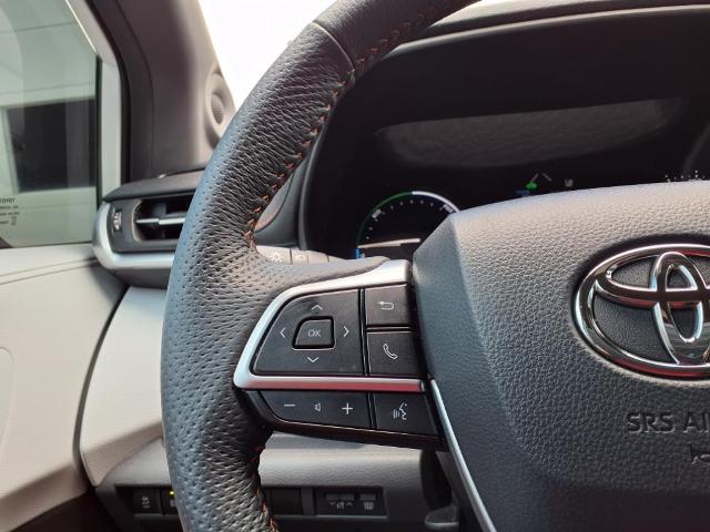 2024 Toyota Sienna Vehicle Photo in Tampa, FL 33612