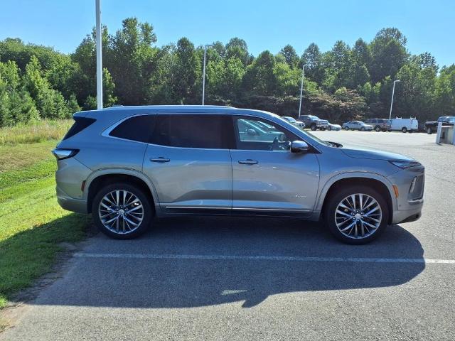 2025 Buick Enclave Vehicle Photo in EMPORIA, VA 23847-1235