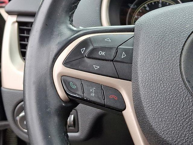 2016 Jeep Cherokee Vehicle Photo in DANBURY, CT 06810-5034