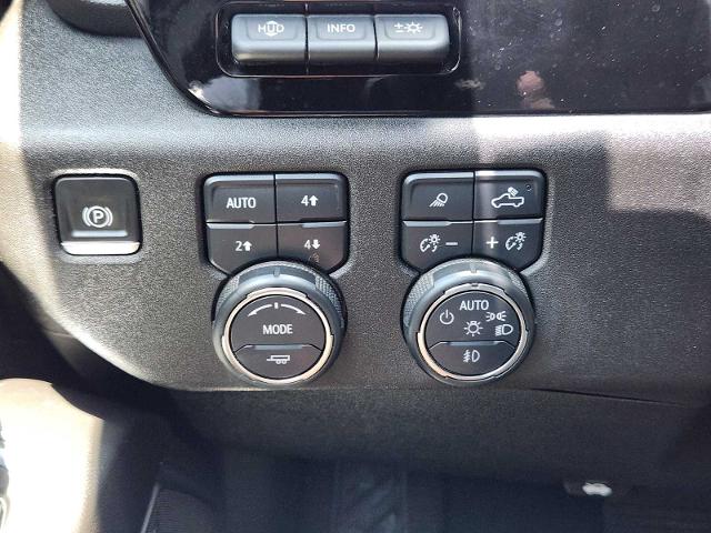 2022 Chevrolet Silverado 1500 Vehicle Photo in DENTON, TX 76210-9321