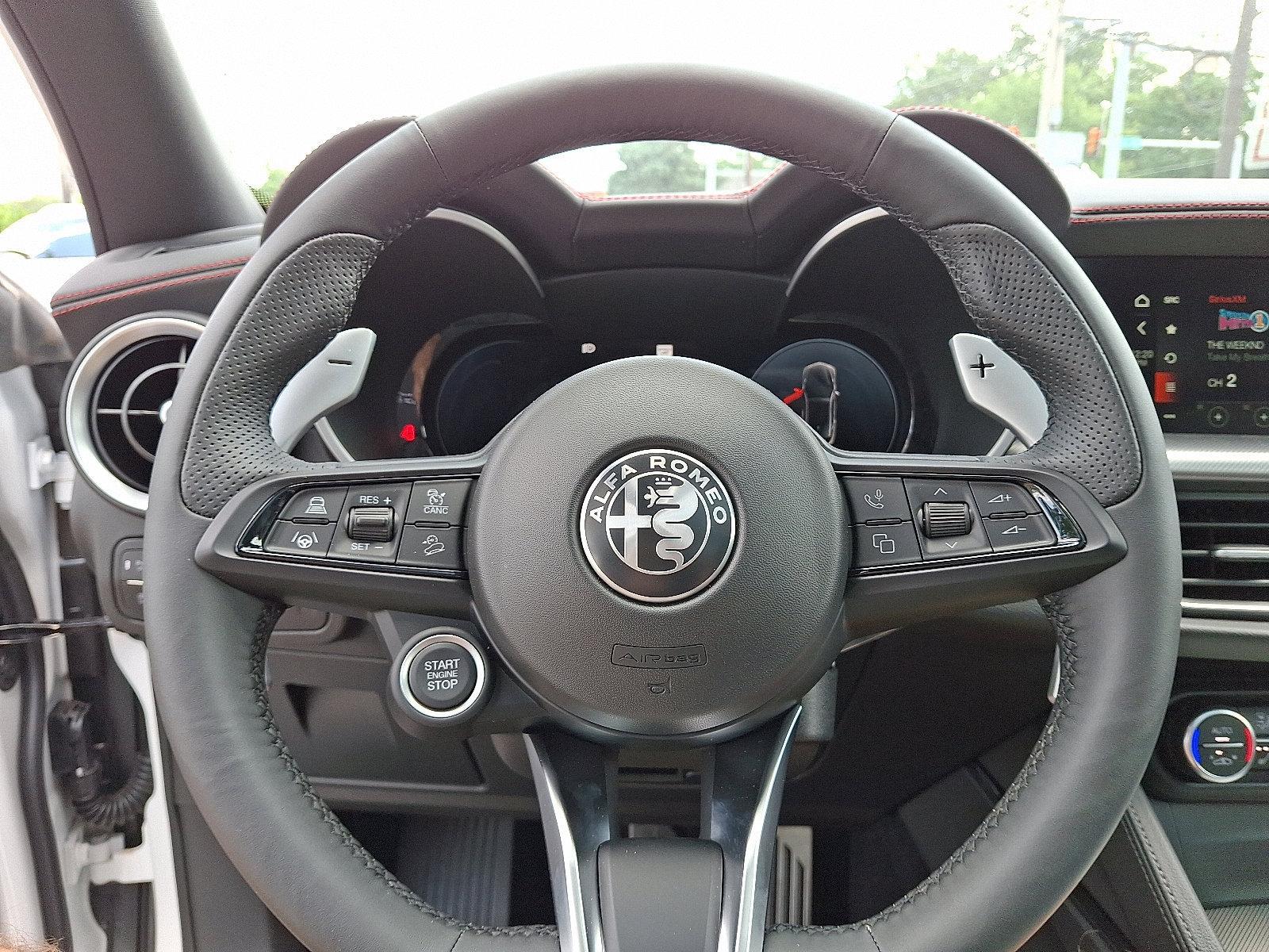 2025 Alfa Romeo Stelvio Vehicle Photo in Willow Grove, PA 19090