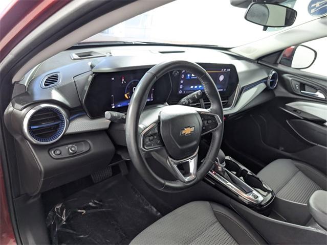 2024 Chevrolet Trax Vehicle Photo in ENGLEWOOD, CO 80113-6708