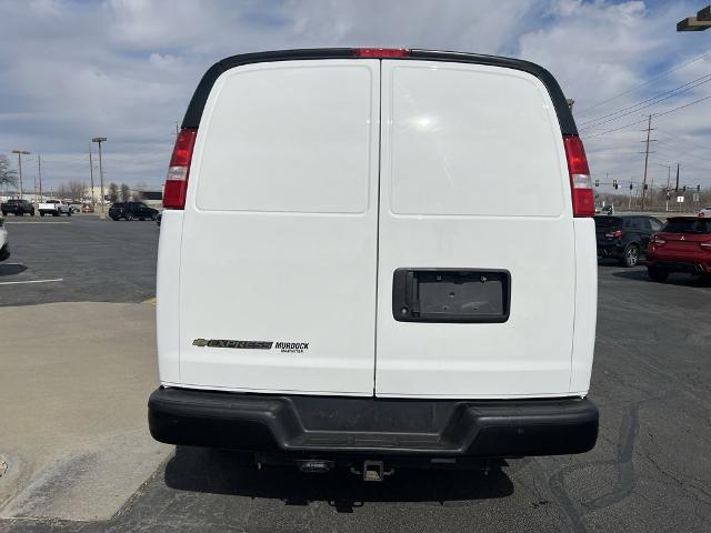 2022 Chevrolet Express Cargo Van Vehicle Photo in MANHATTAN, KS 66502-5036