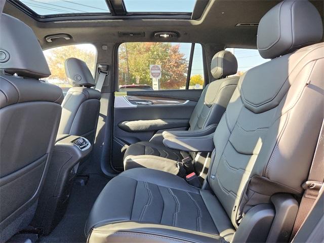 2025 Cadillac XT6 Vehicle Photo in ALLENTOWN, PA 18103-7399