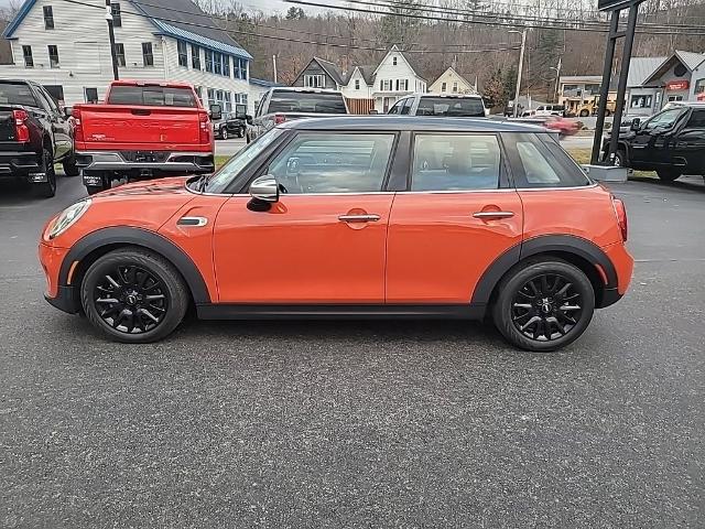 Used 2019 MINI Hardtop 4 Door Base with VIN WMWXU1C52K2H73981 for sale in Ludlow, VT