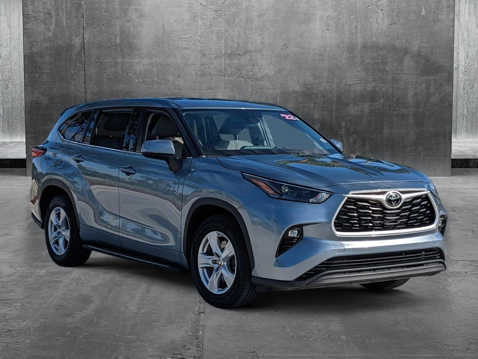 2022 Toyota Highlander Vehicle Photo in Davie, FL 33331