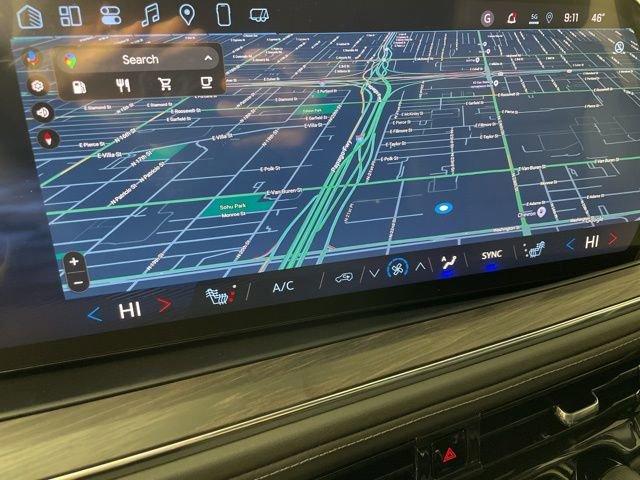 2025 Chevrolet Suburban Vehicle Photo in PHOENIX, AZ 85014-3381