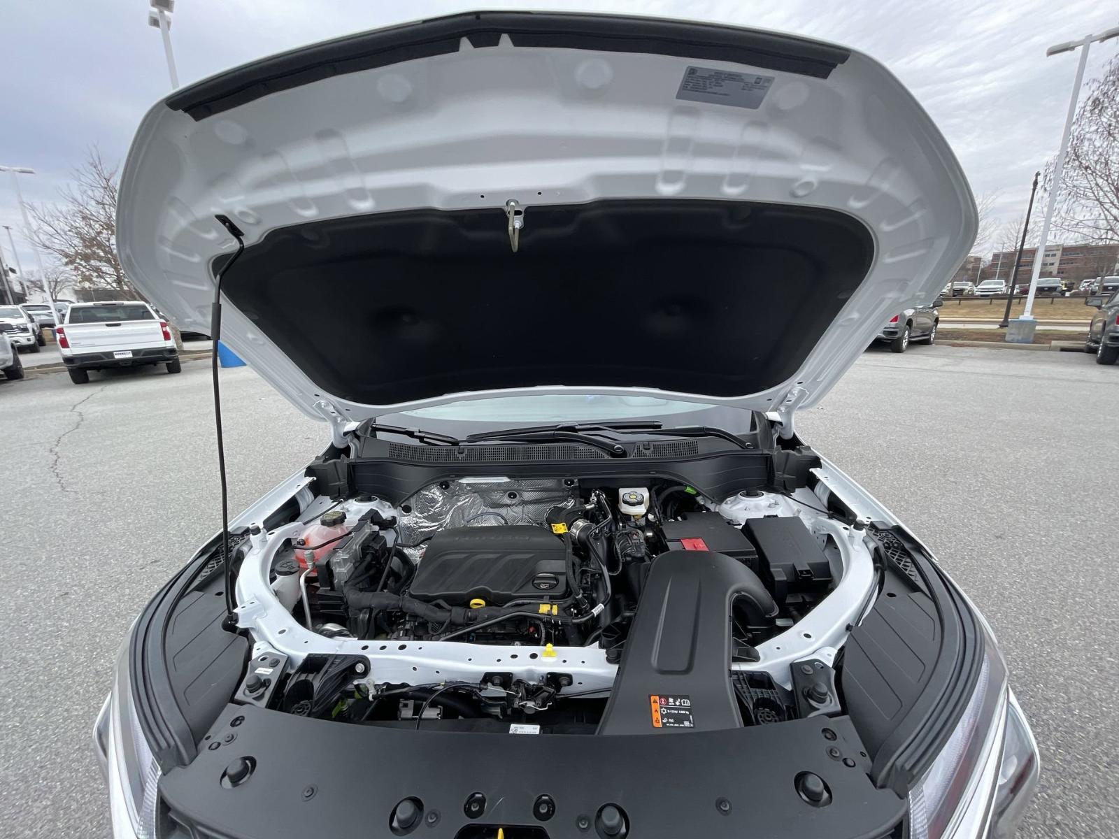 2025 Chevrolet Trax Vehicle Photo in BENTONVILLE, AR 72712-4322