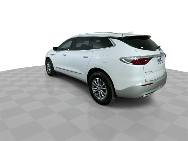 2024 Buick Enclave Vehicle Photo in GILBERT, AZ 85297-0402