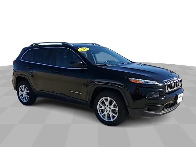 Used 2018 Jeep Cherokee Latitude with VIN 1C4PJLCB7JD616041 for sale in Quincy, IL