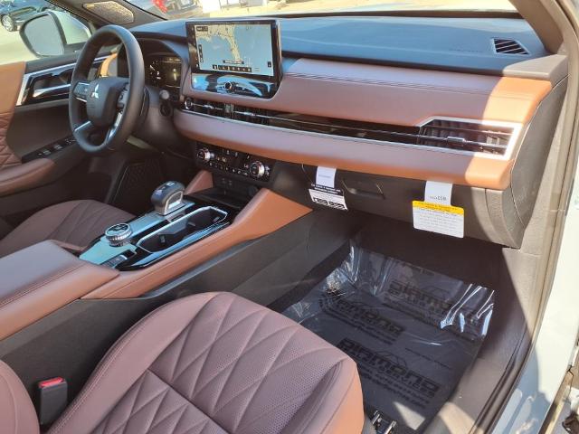 2025 Mitsubishi Outlander Vehicle Photo in Tampa, FL 33612