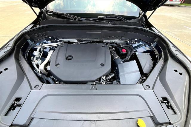 2025 Volvo XC90 Vehicle Photo in Houston, TX 77007