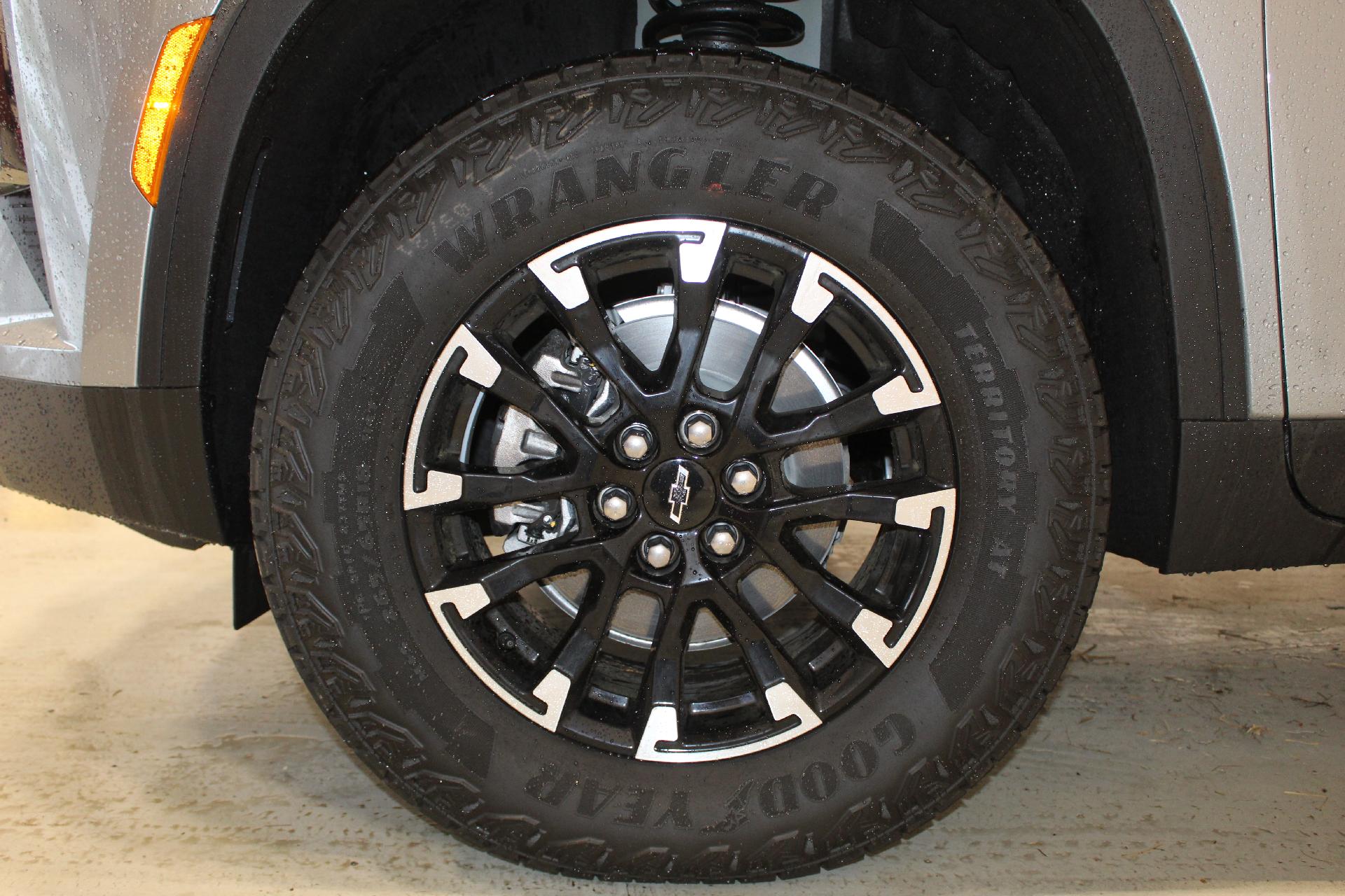 2025 Chevrolet Traverse Vehicle Photo in NORTHAMPTON, MA 01060-1120