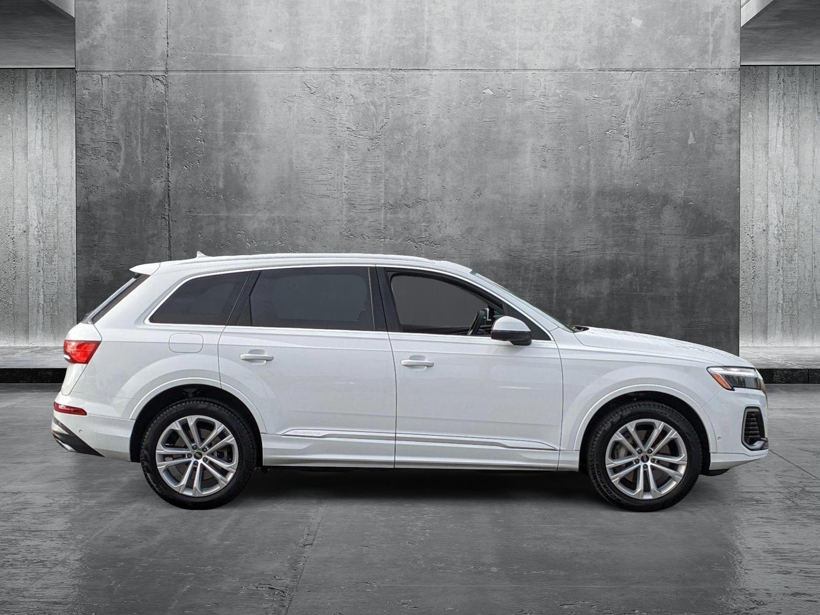 2025 Audi Q7 Vehicle Photo in Orlando, FL 32811