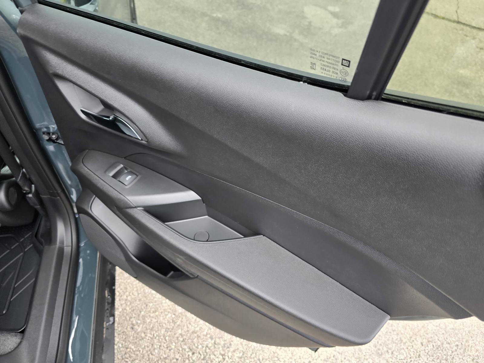 2025 Chevrolet Trax Vehicle Photo in Rolla, MO 65401