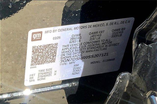 2025 Chevrolet Equinox EV Vehicle Photo in TOPEKA, KS 66609-0000