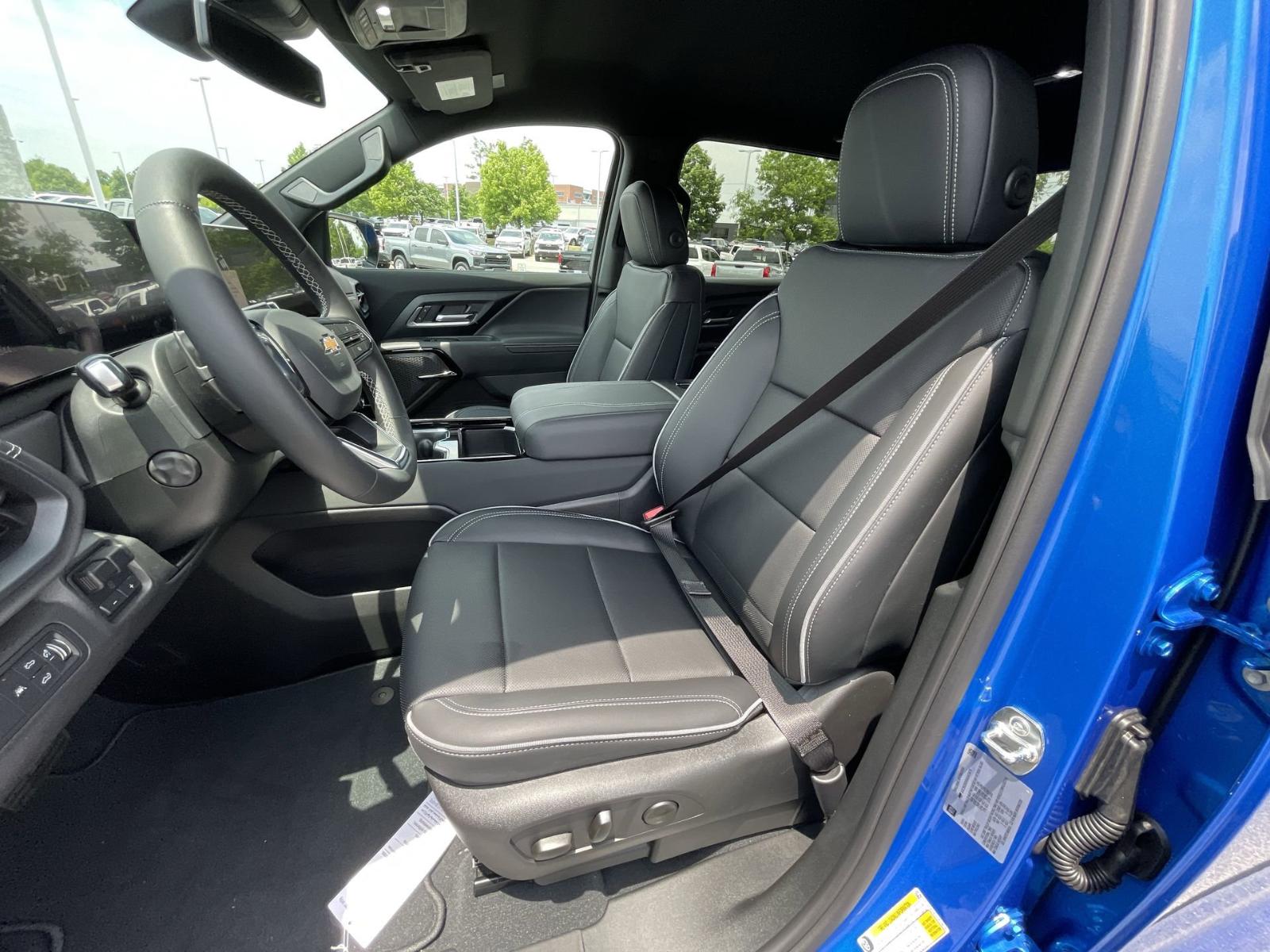 2025 Chevrolet Silverado EV Vehicle Photo in BENTONVILLE, AR 72712-4322