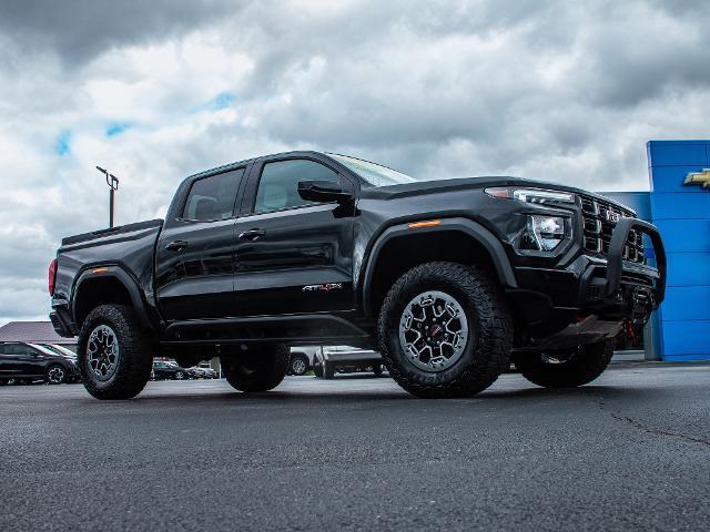 2023 GMC Canyon Vehicle Photo in MADISON, IN 47250-1611
