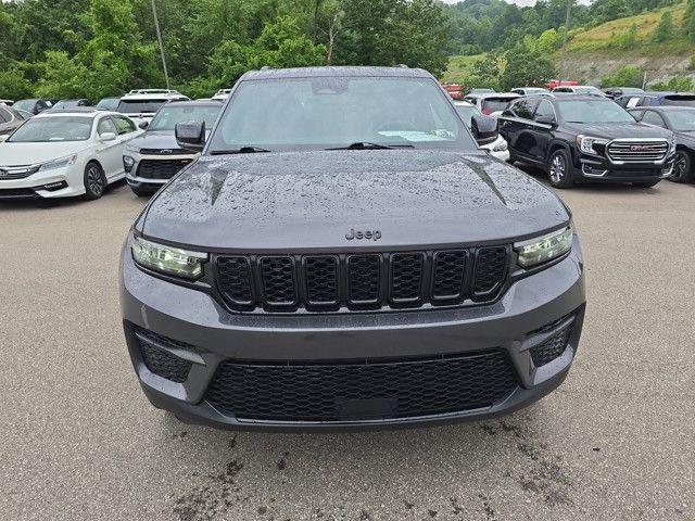 2022 Jeep Grand Cherokee Vehicle Photo in Pleasant Hills, PA 15236