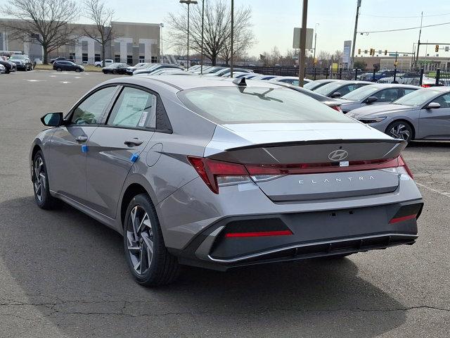 2025 Hyundai ELANTRA Vehicle Photo in Philadelphia, PA 19116