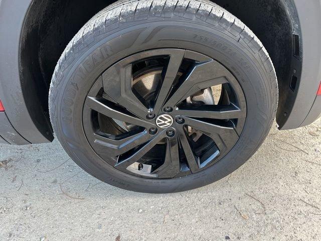 2022 Volkswagen Atlas Vehicle Photo in MEDINA, OH 44256-9631