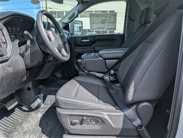 2024 Chevrolet Silverado 3500 HD CC Vehicle Photo in ENGLEWOOD, CO 80113-6708