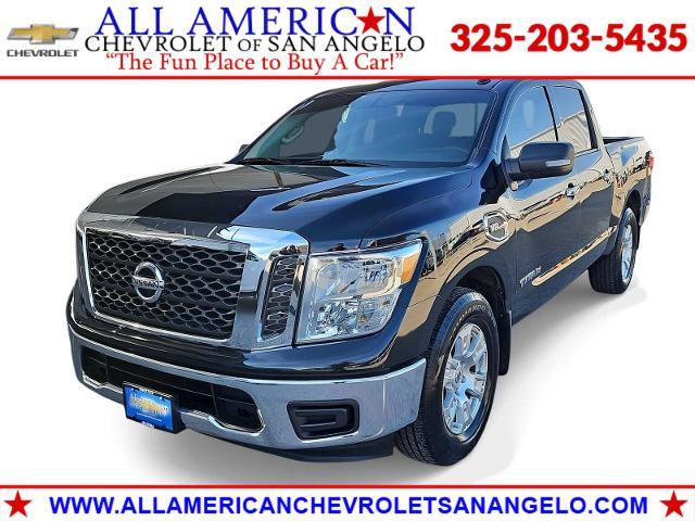 2017 Nissan Titan Vehicle Photo in SAN ANGELO, TX 76903-5798