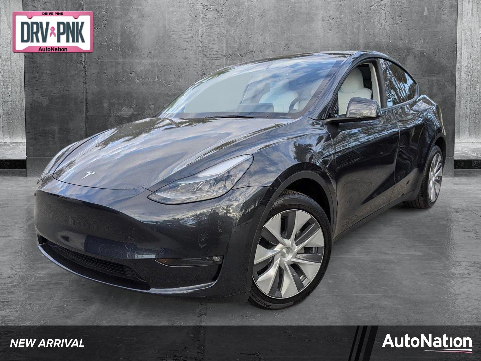 2024 Tesla Model Y Vehicle Photo in Miami, FL 33169