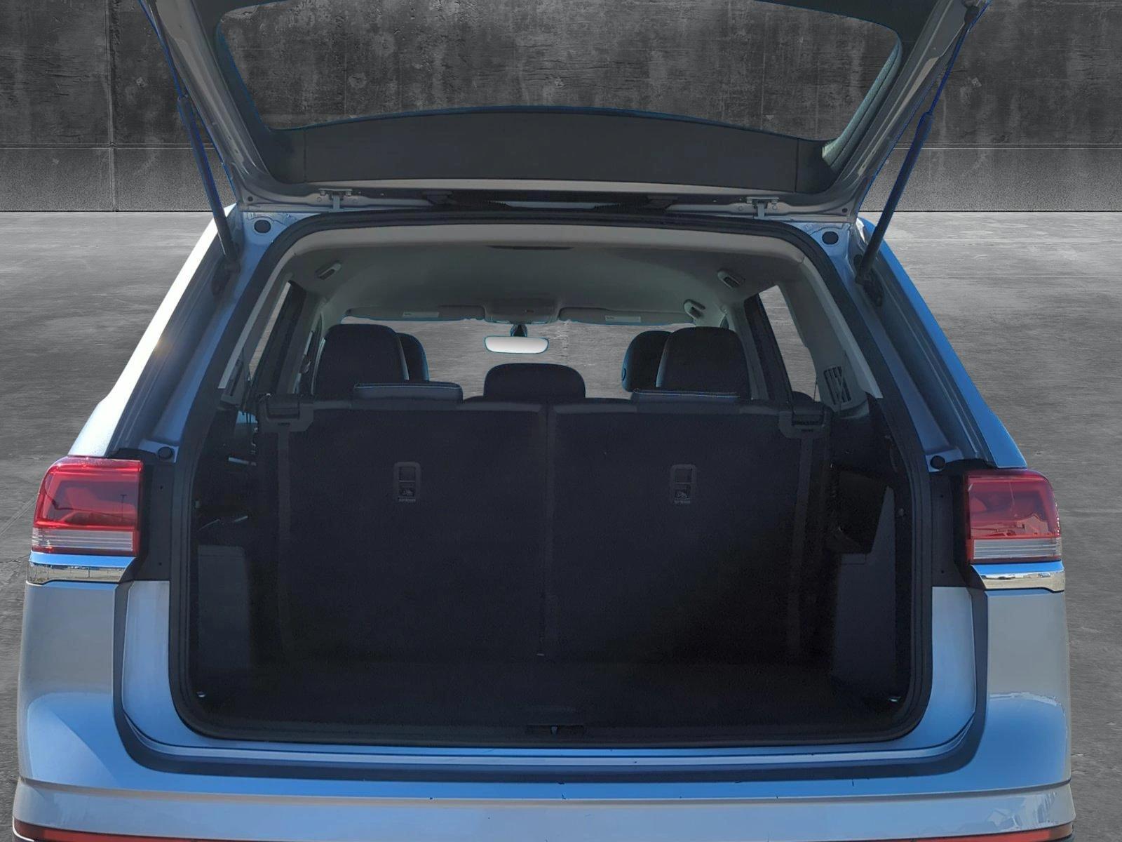 2022 Volkswagen Atlas Vehicle Photo in Memphis, TN 38128