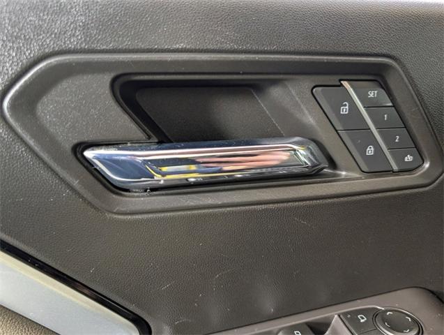 2023 Chevrolet Colorado Vehicle Photo in ENGLEWOOD, CO 80113-6708