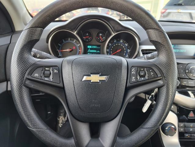 2015 Chevrolet Cruze Vehicle Photo in GREEN BAY, WI 54304-5303