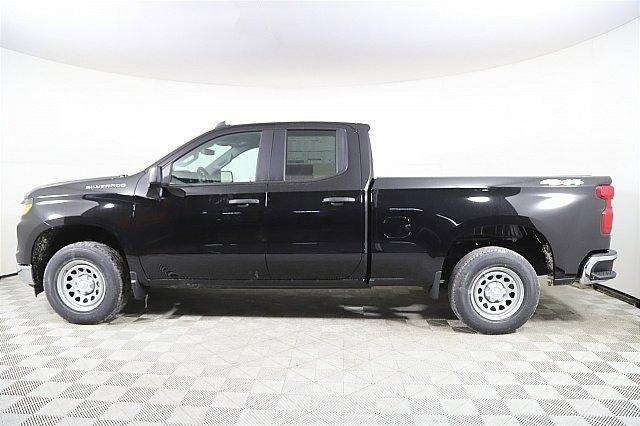 2025 Chevrolet Silverado 1500 Vehicle Photo in MEDINA, OH 44256-9001