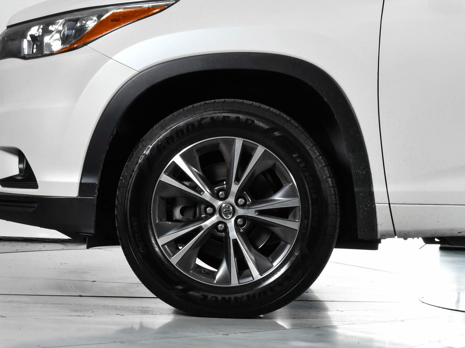 2016 Toyota Highlander Vehicle Photo in DALLAS, TX 75235