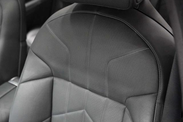 2024 BMW 760i xDrive Vehicle Photo in GRAPEVINE, TX 76051