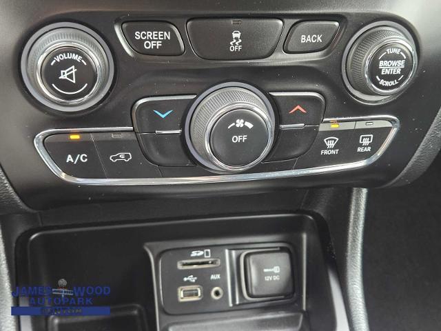 2016 Jeep Cherokee Vehicle Photo in DENTON, TX 76210-9321