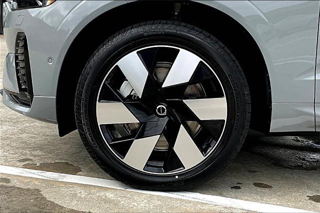 2025 Volvo XC60 Plug-In Hybrid Vehicle Photo in Houston, TX 77007