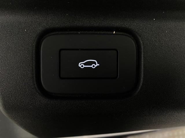 2025 Range Rover Vehicle Photo in Appleton, WI 54913