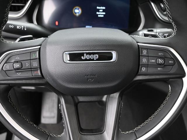 2025 Jeep Grand Cherokee L Vehicle Photo in Cedar Rapids, IA 52402