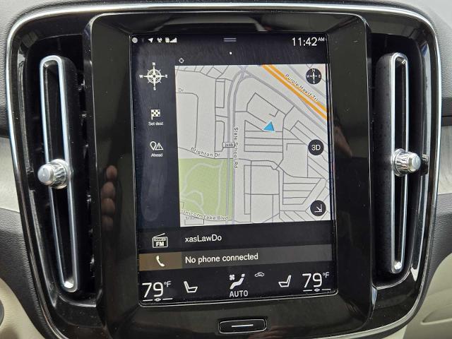 2022 Volvo XC40 Vehicle Photo in DENTON, TX 76210-9321