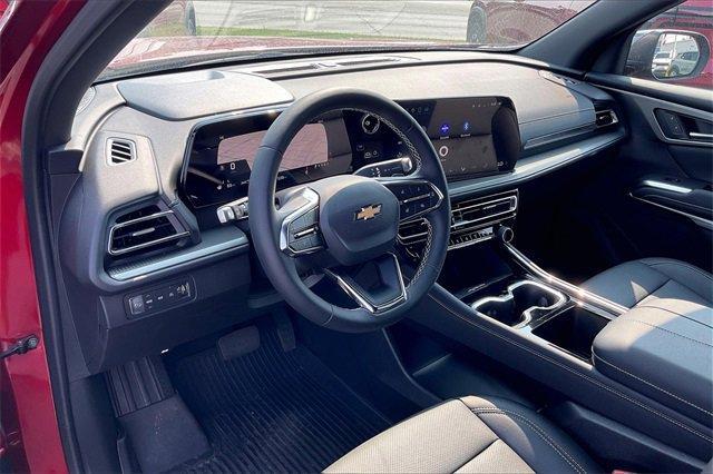 2025 Chevrolet Traverse Vehicle Photo in TOPEKA, KS 66609-0000